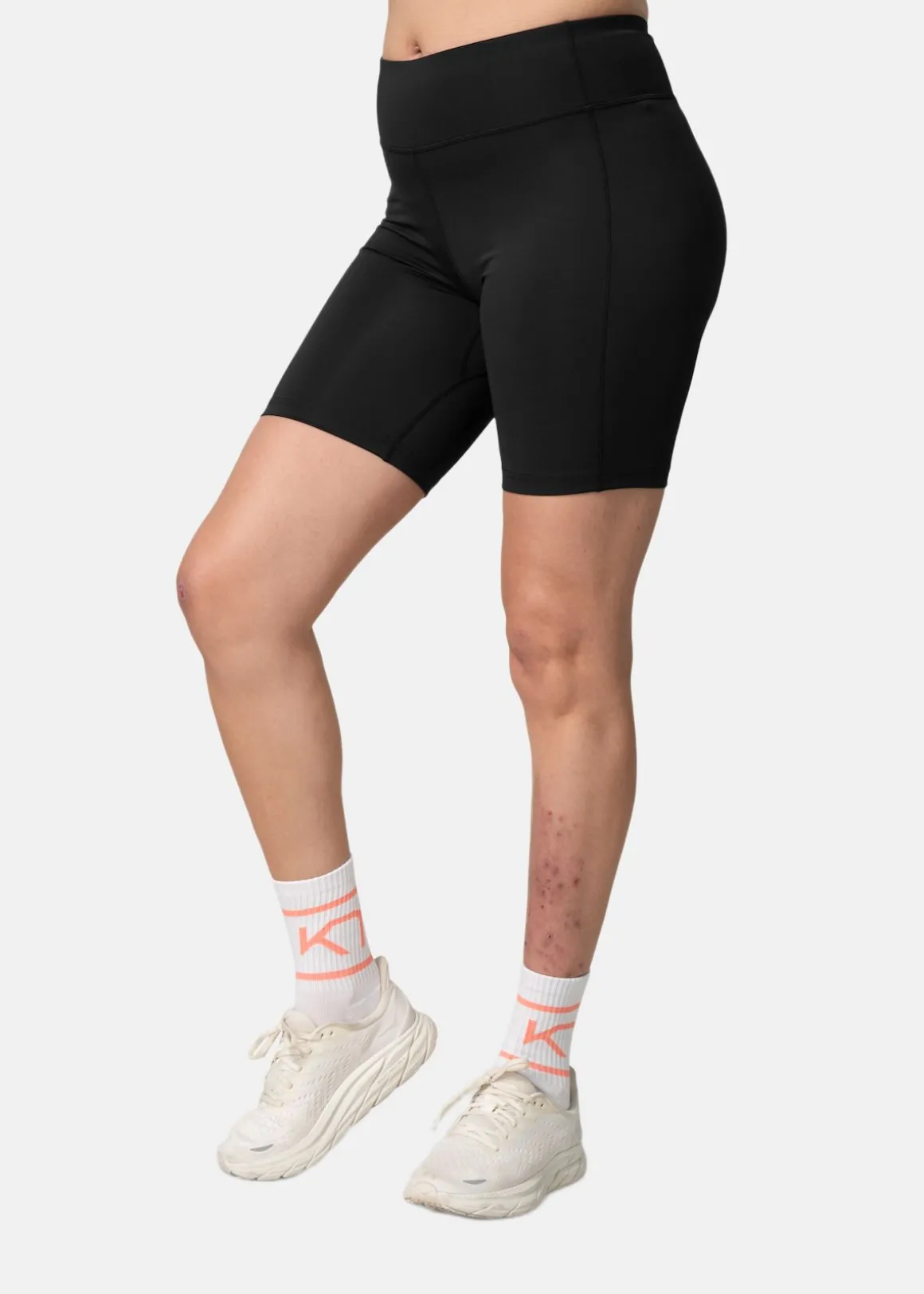 AVA 8 INCH SHORTS