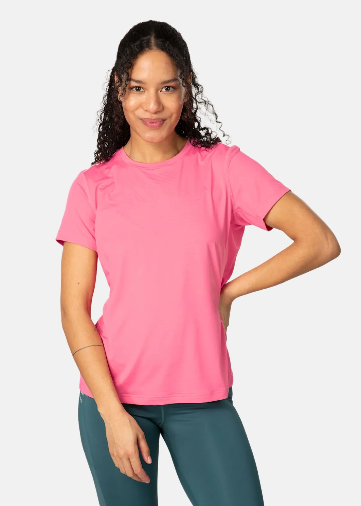 AVA TEE