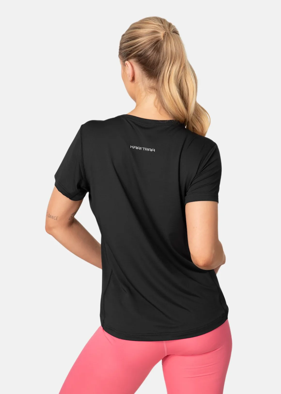AVA TEE