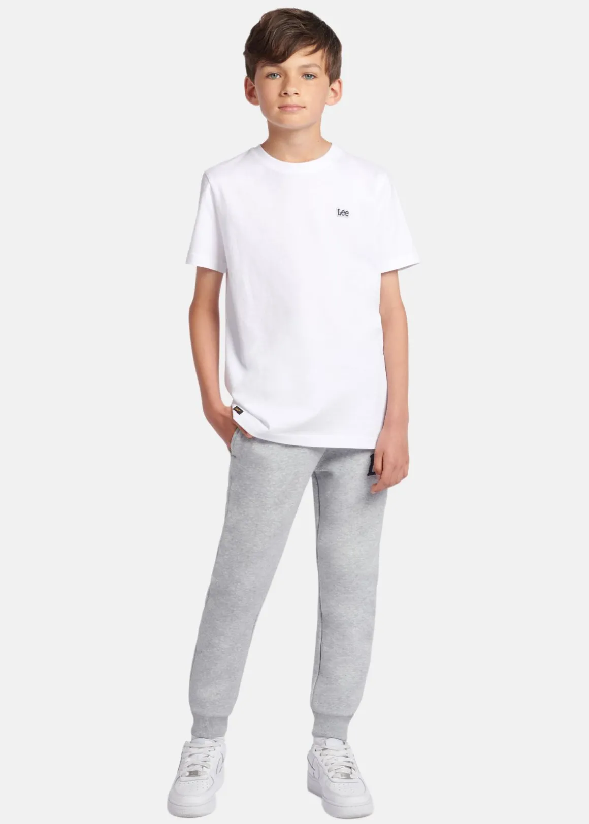 BADGE T-SHIRT
