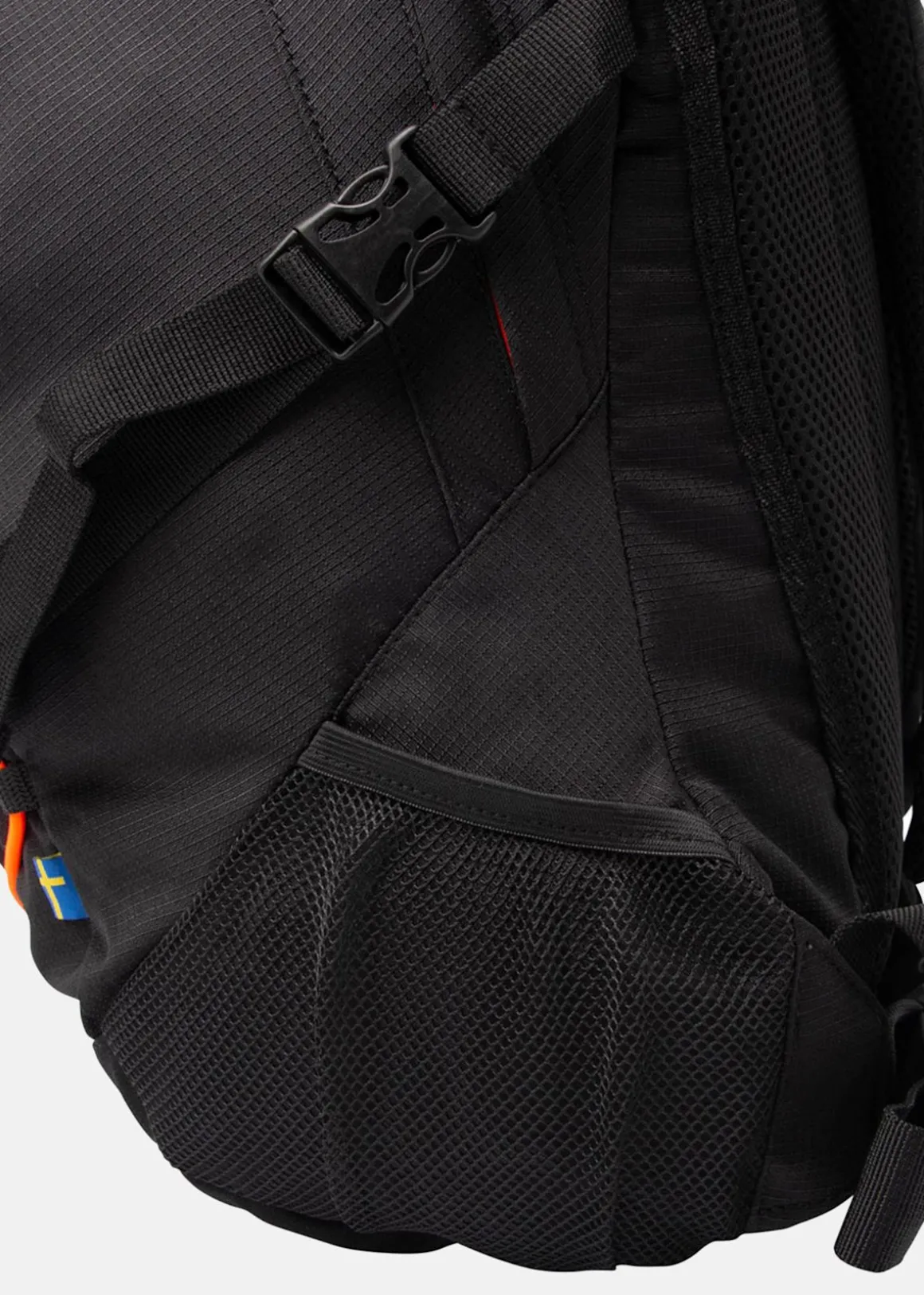 Columbus 30L