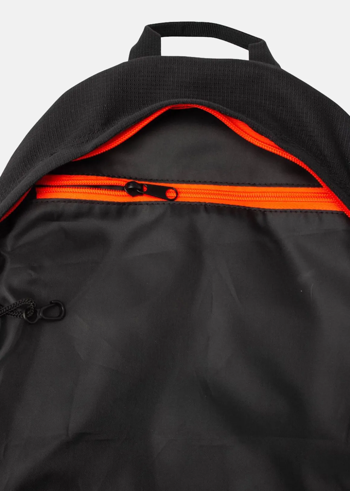 Columbus 30L