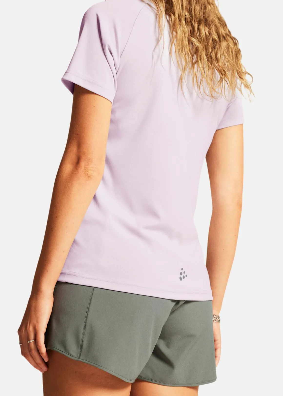 CORE ESSENCE LOGO TEE W