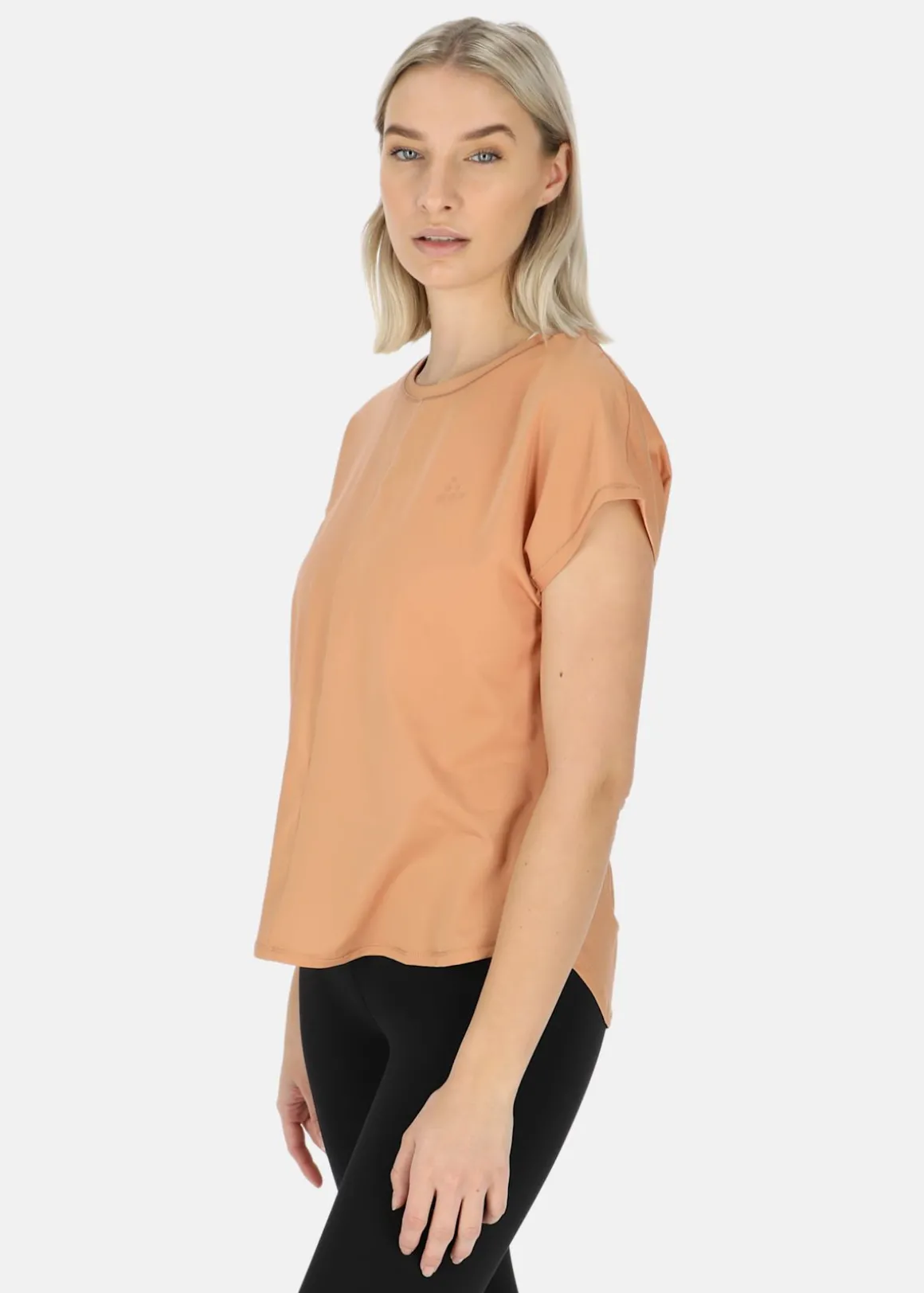 CORE ESSENCE SS TEE W
