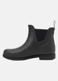 EVA W