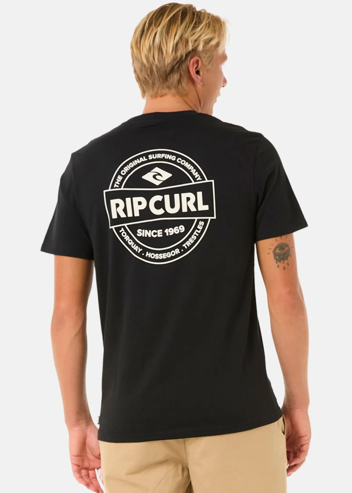STAPLE TEE