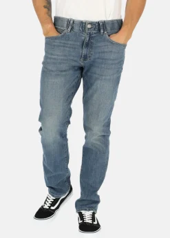 STRAIGHT FIT MVP