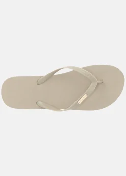 Summer W Flip Flop