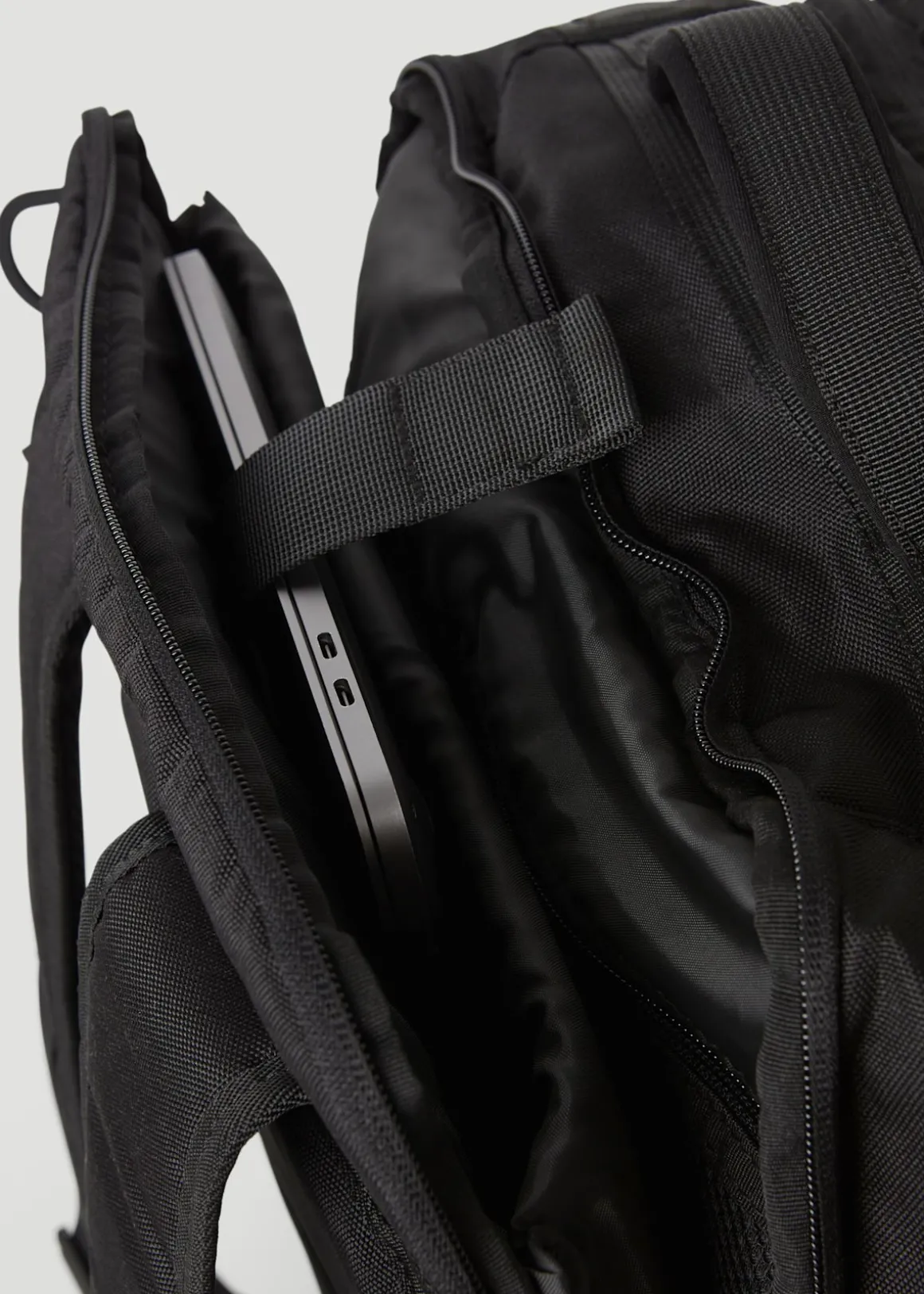 TRAVEL BACKPACK L