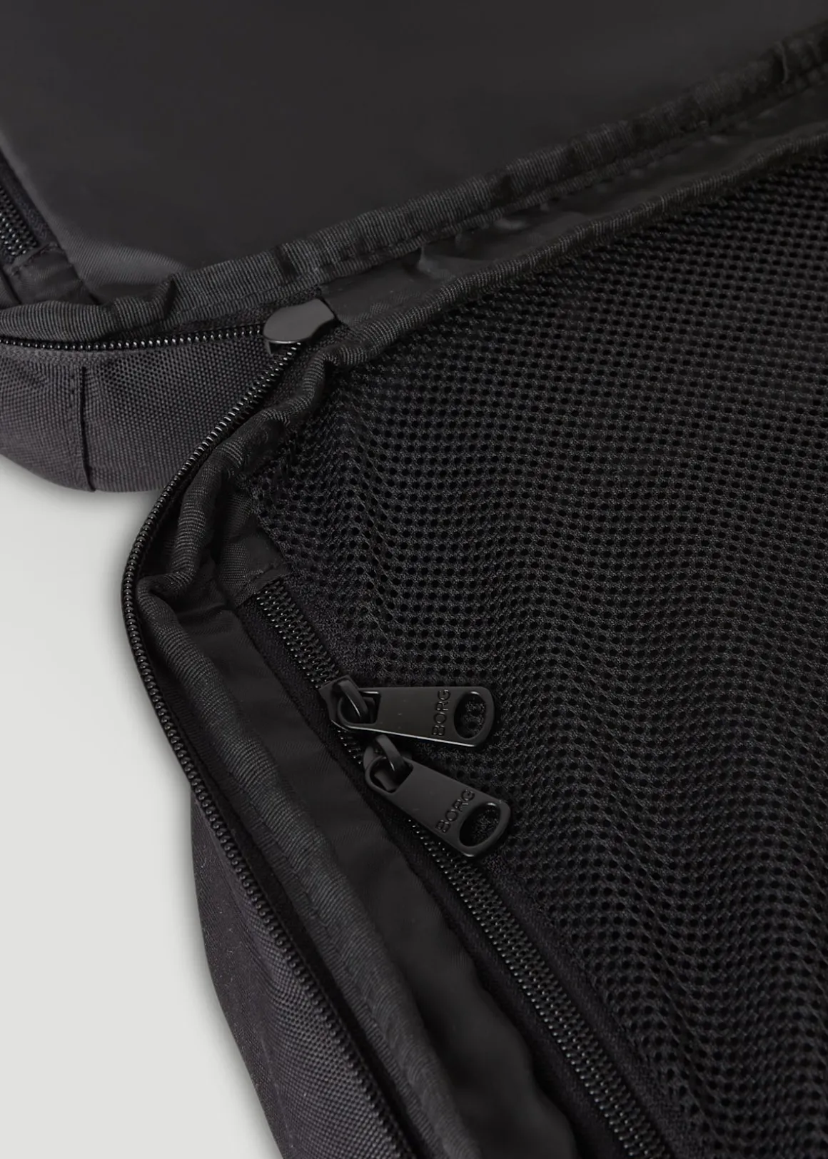 TRAVEL BACKPACK L