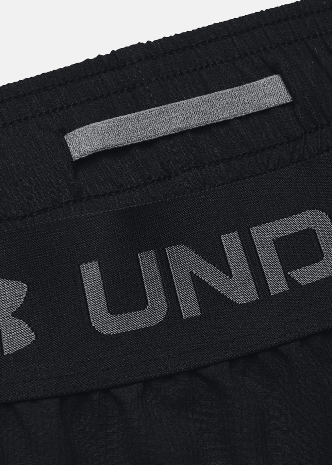 UA Vanish Woven 8in Shorts