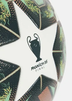 UCL COM